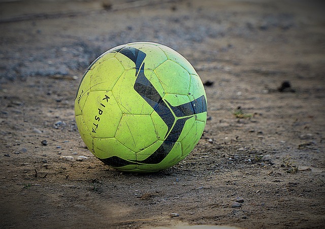 在三分线外 在三分线外