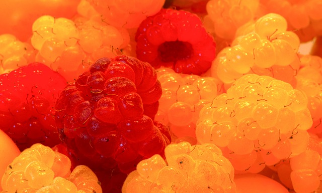 连年巨资引 连年巨资引